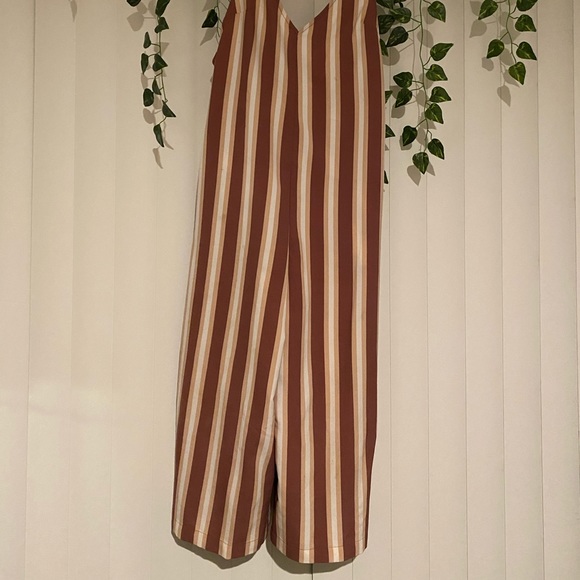 Striped romper - Picture 2 of 2